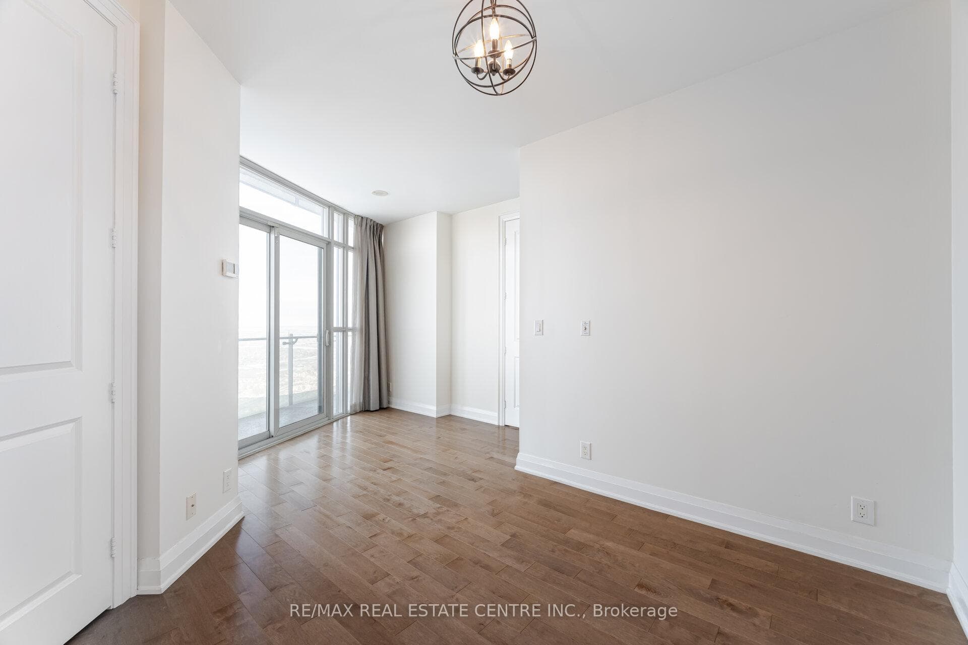 50 Absolute Avenue Unit 4908 photo 18