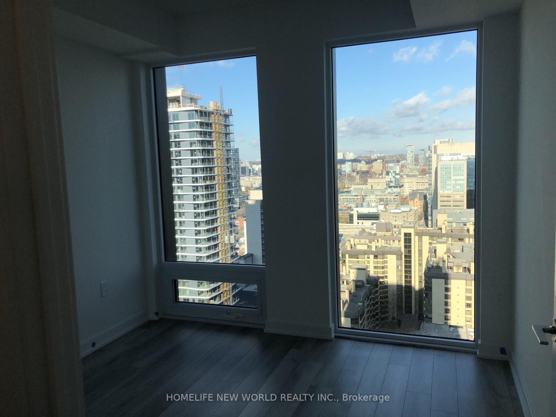 238 Simcoe Street Unit 2801 photo 9