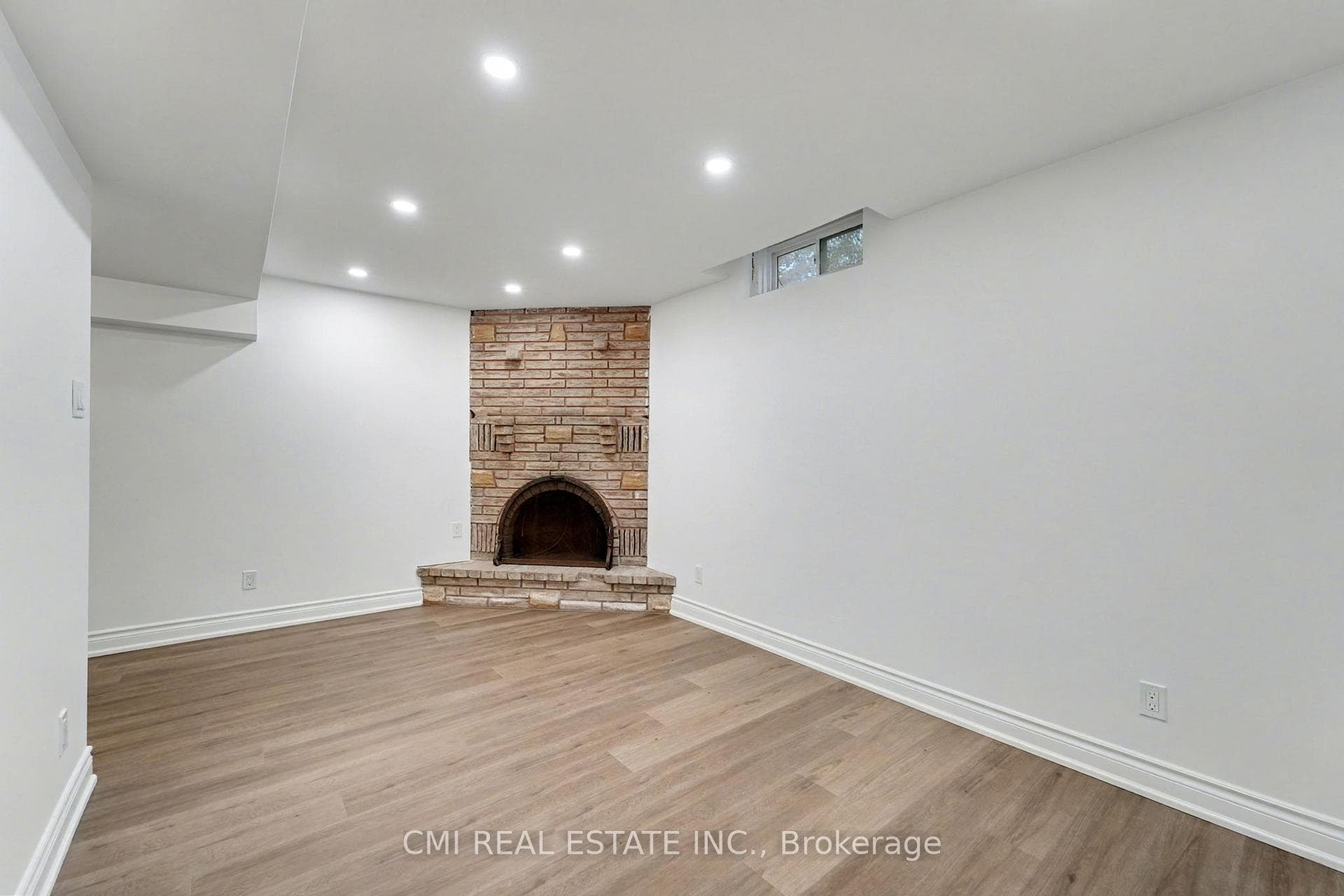 51 Lucas Lane photo 28