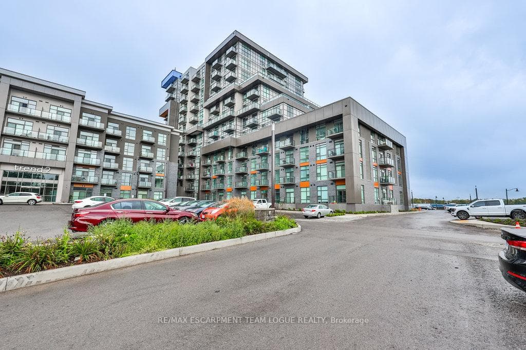 470 DUNDAS Street Unit 813 photo 2