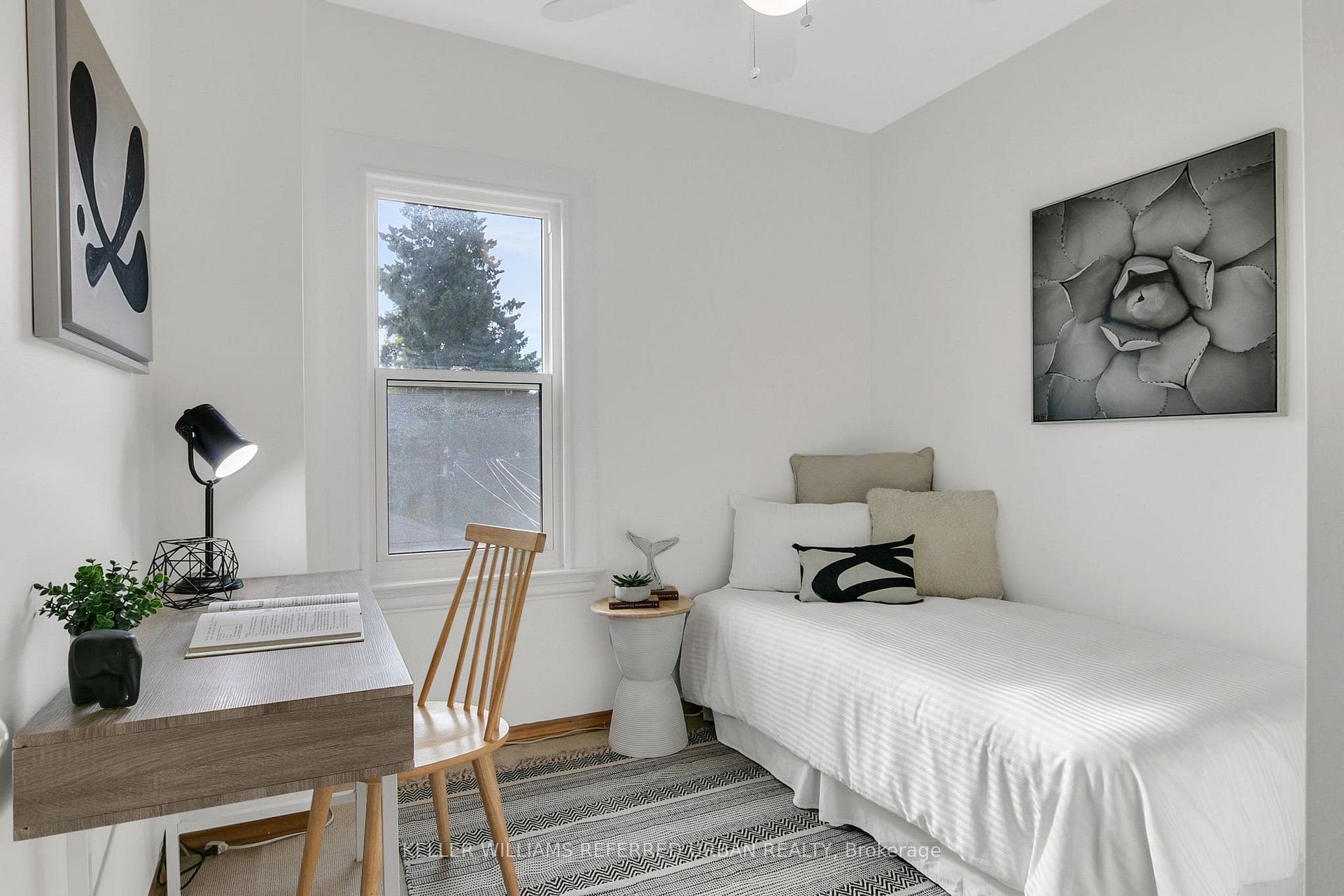 45 Hazelwood Avenue photo 18