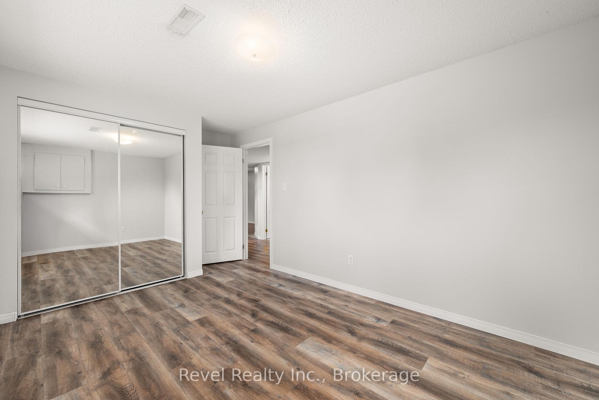 137 O'Reilly Lane photo 25