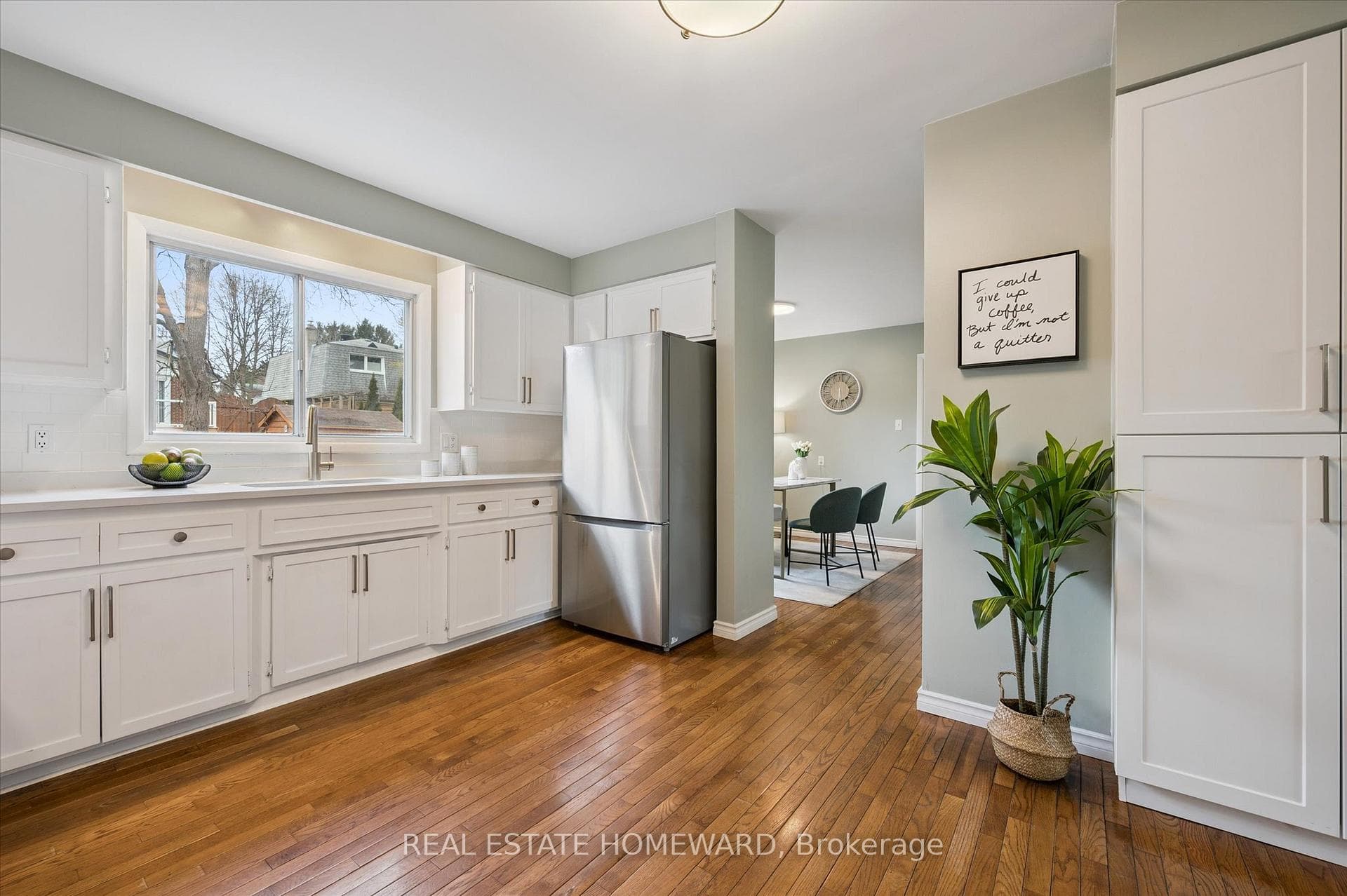 20 Combermere Crescent photo 13