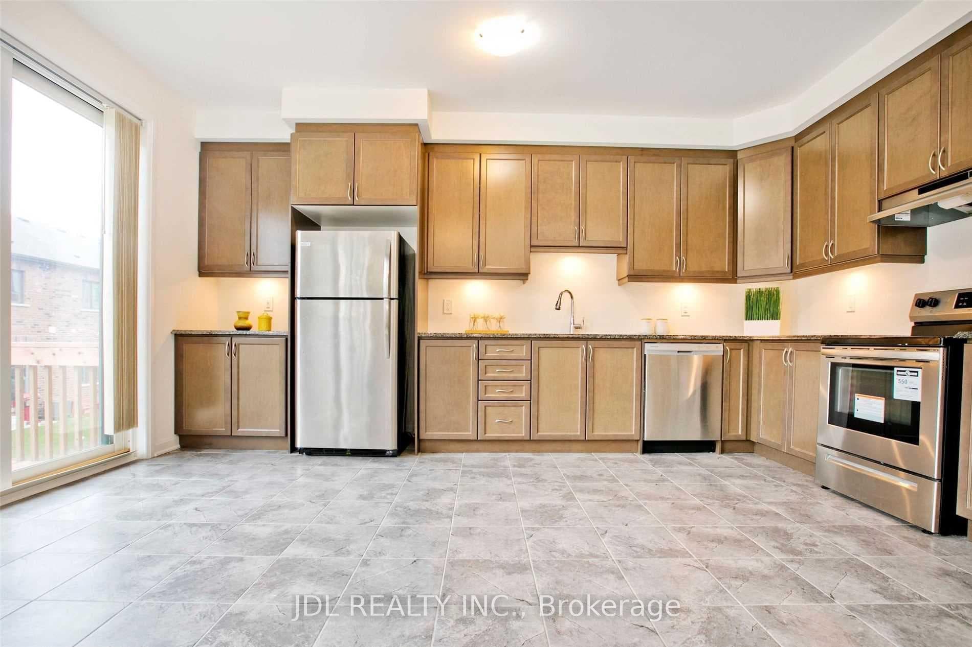 16 Casely Avenue photo 8