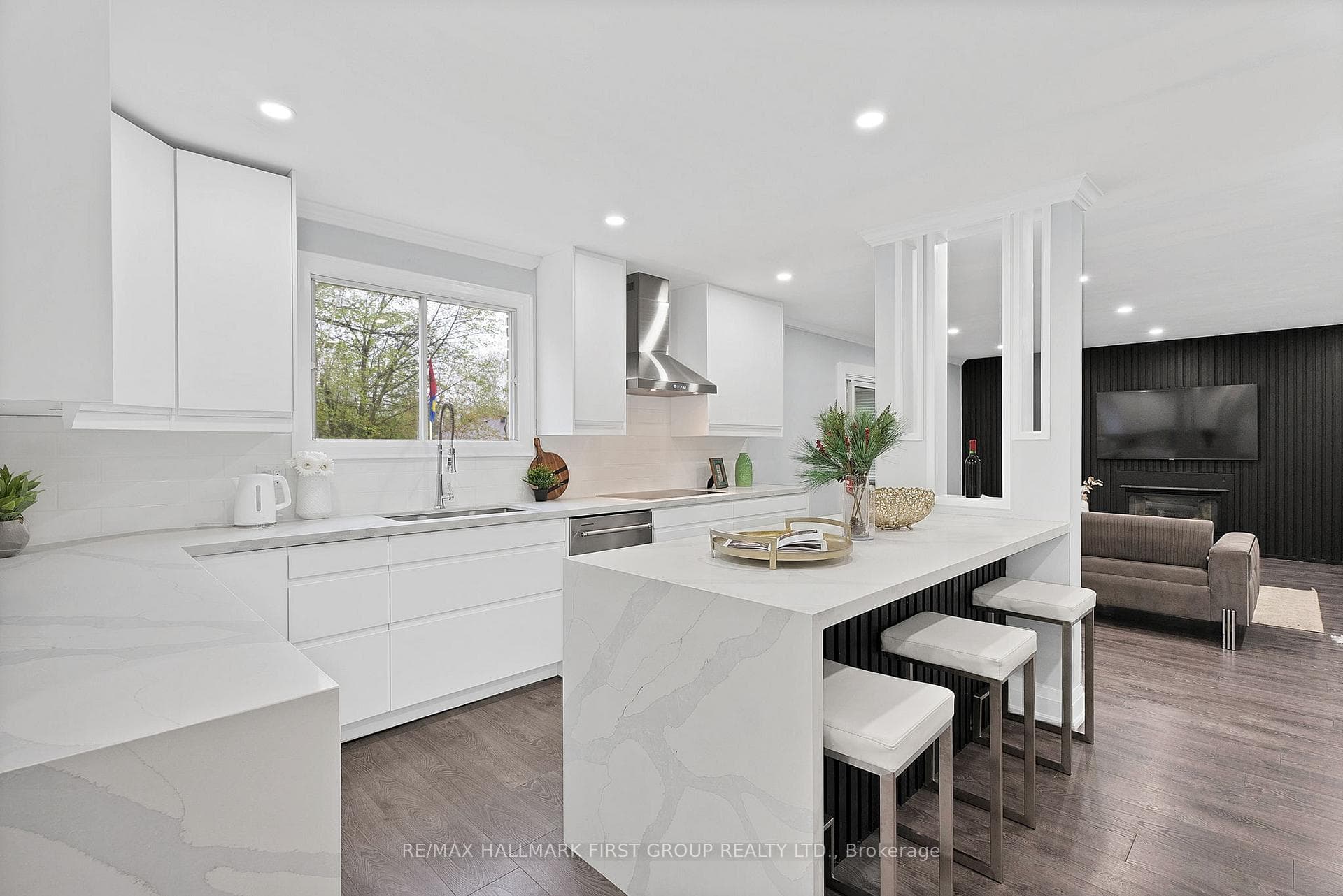 166 Woodlane Court photo 12