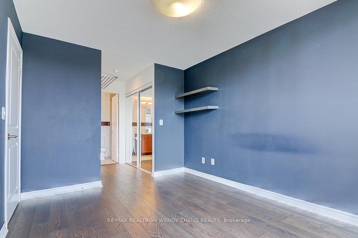 2885 Bayview Avenue Unit 313 photo 19