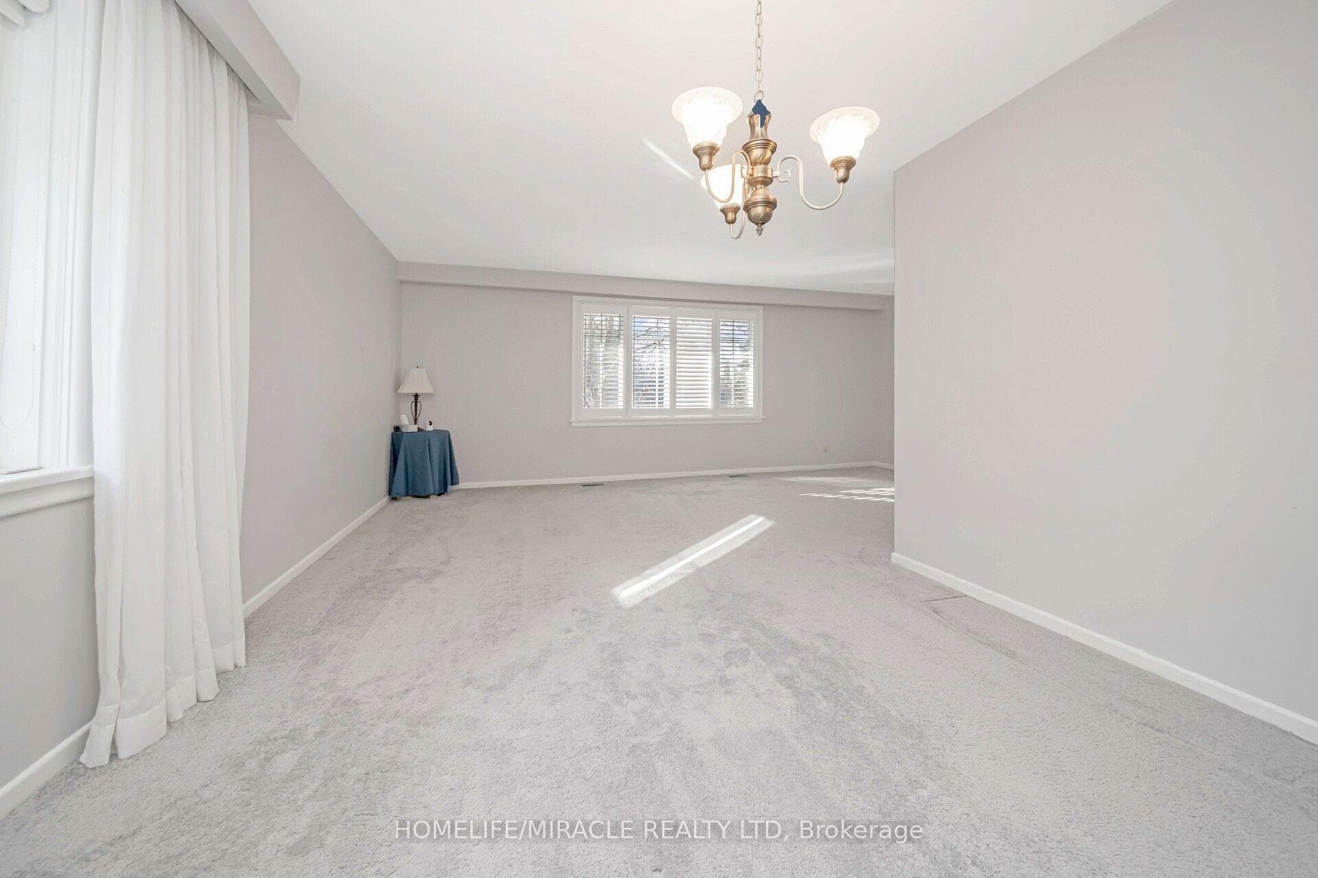 15 Shadwick Drive photo 12