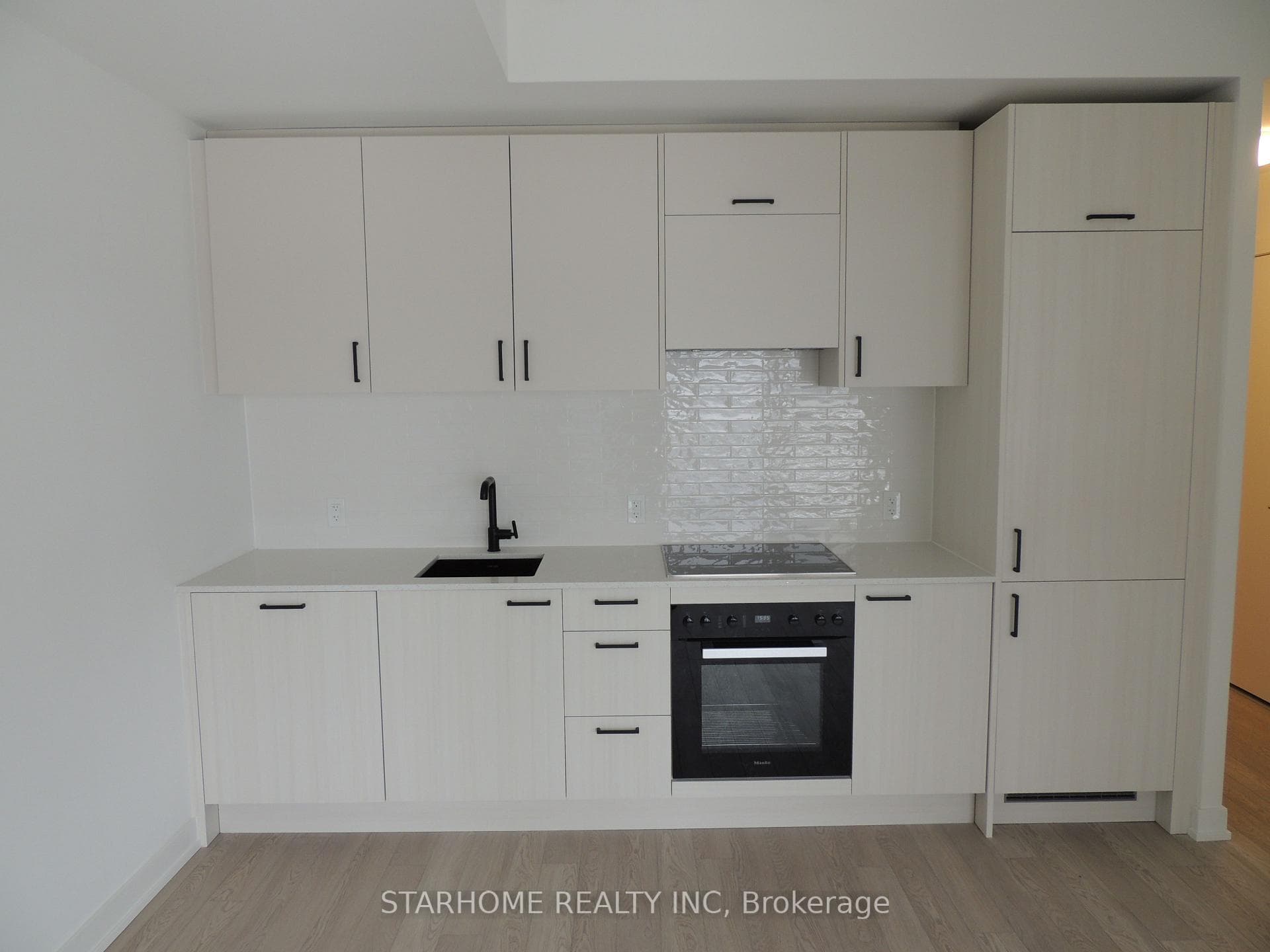 1 Quarrington Lane Unit 2820 photo 1