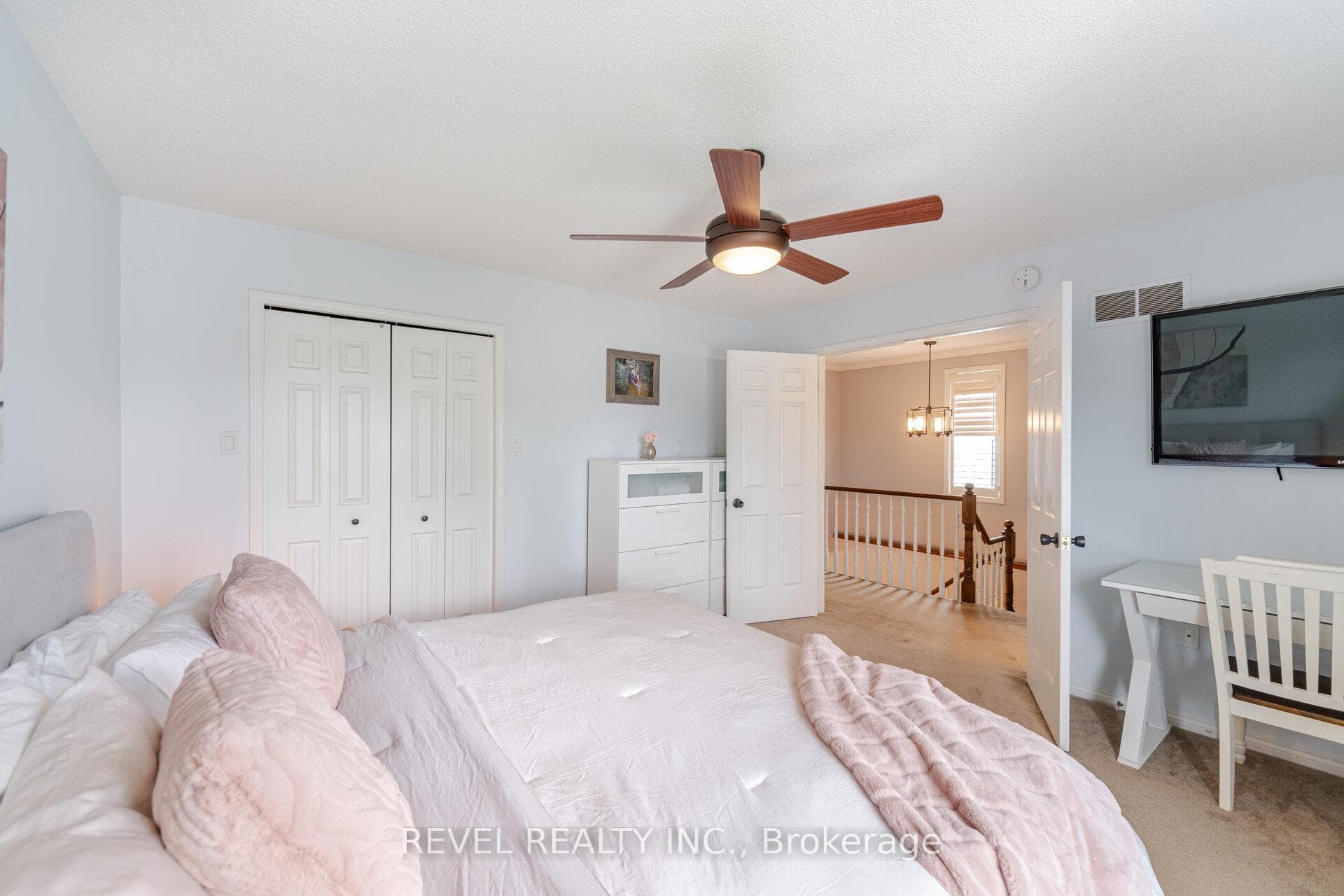 49 Rexford Drive photo 13