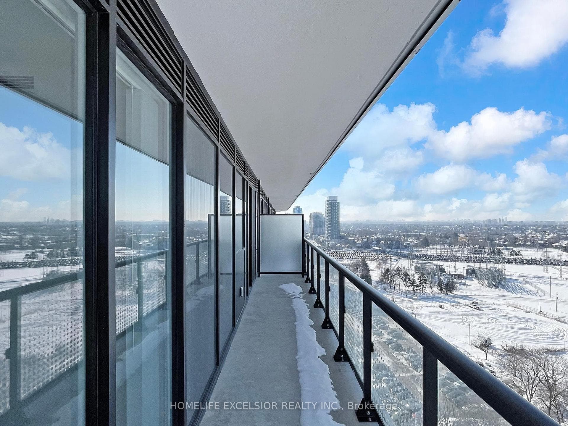 5858 Yonge Street Unit 1702 photo 27