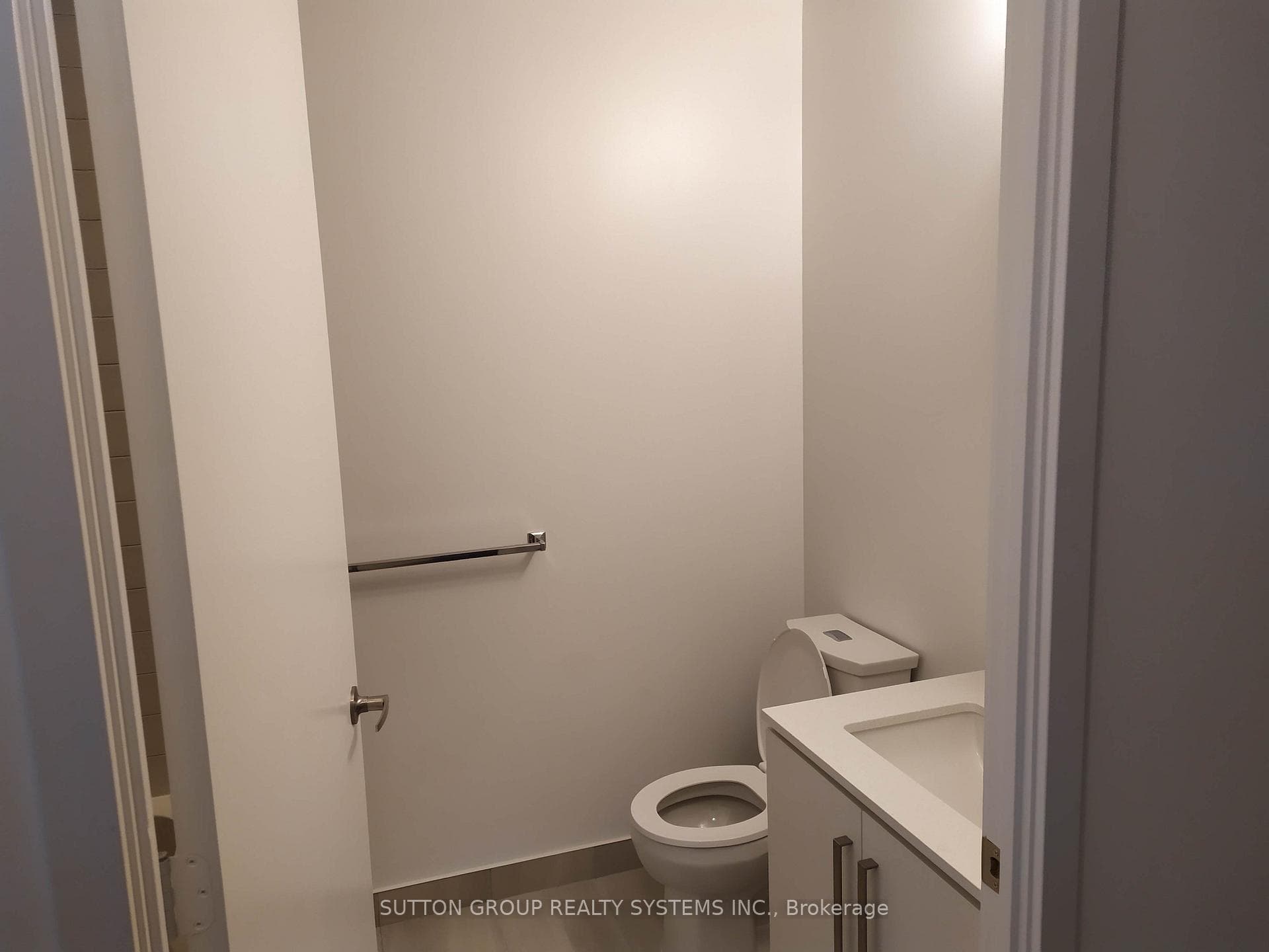 5180 Yonge Street Unit 1601 photo 16