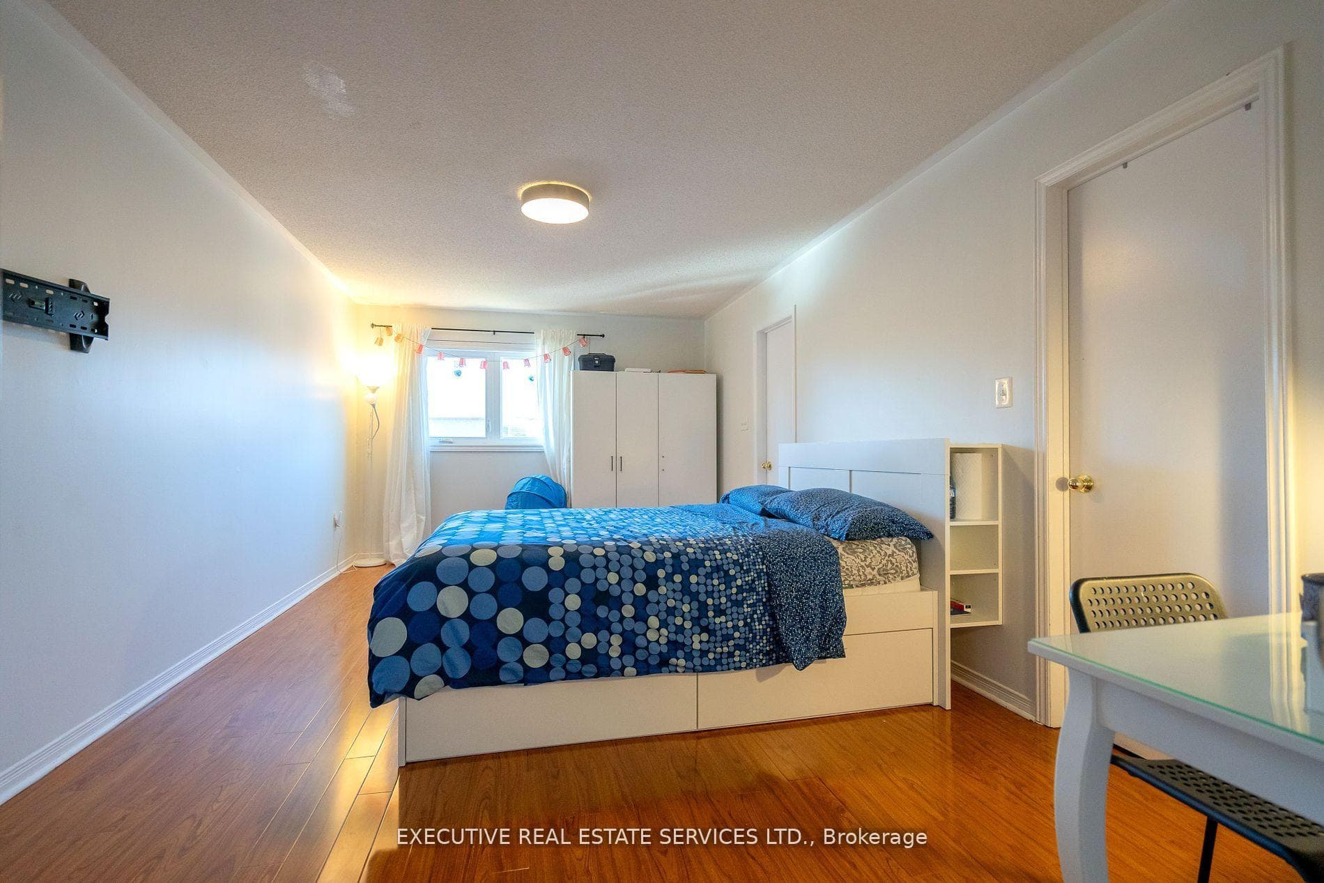 3873 Densbury Drive Unit Upper photo 31