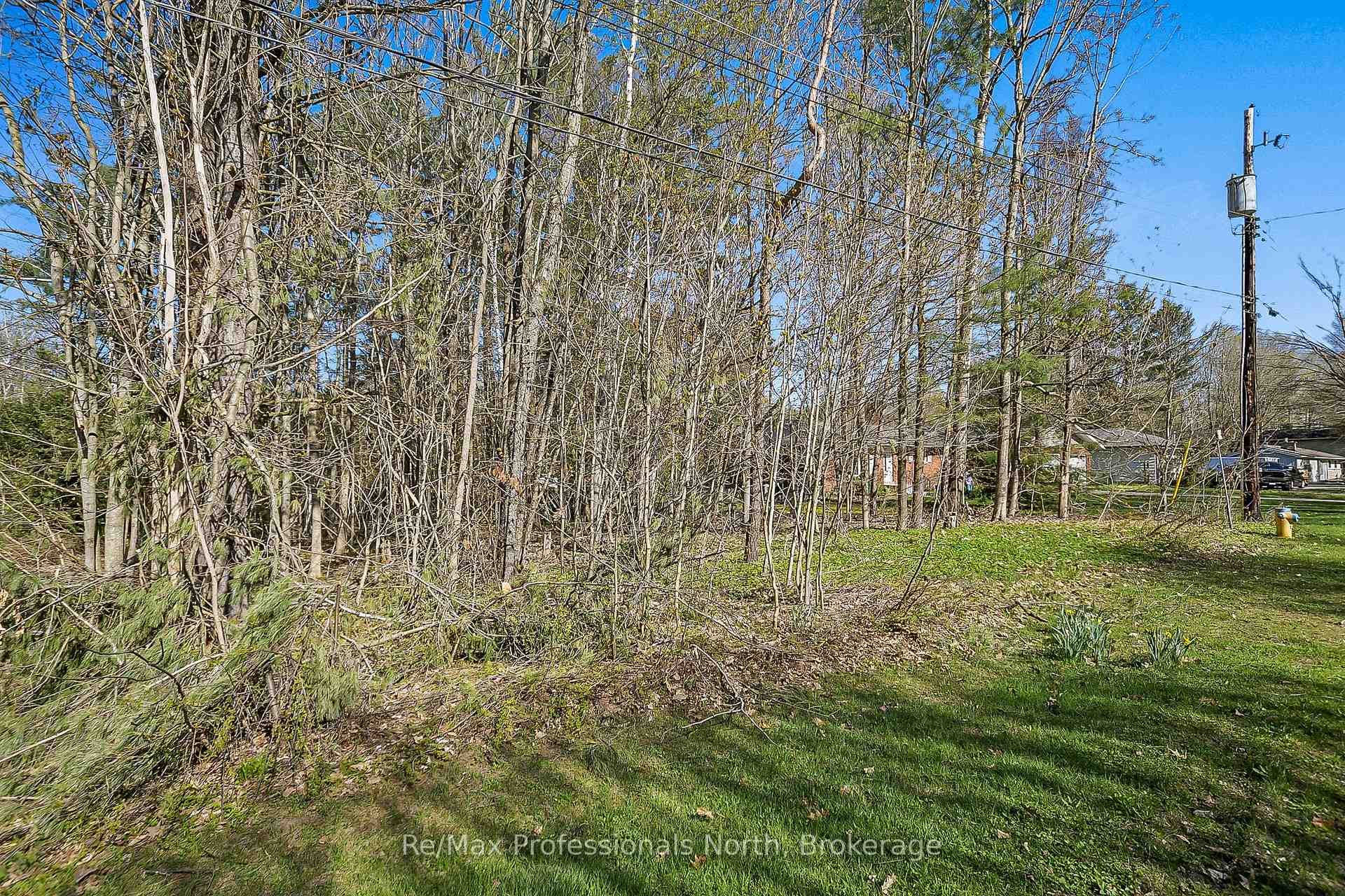 160 ROBINSON Avenue photo 3