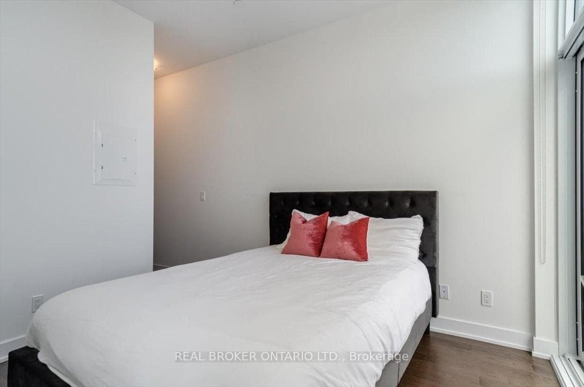 181 Bedford Road Unit 2501 photo 14