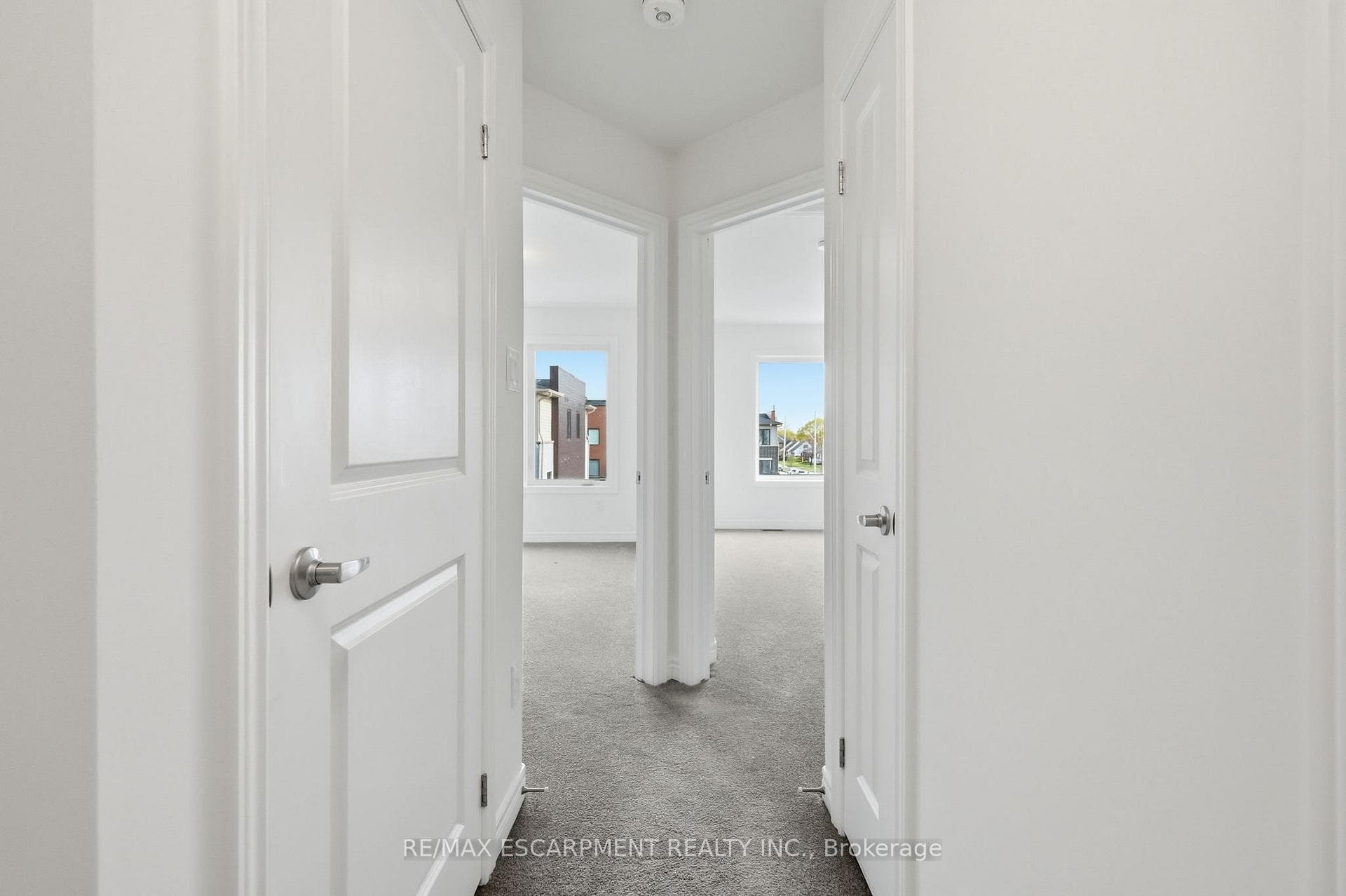 34 Dryden Lane photo 16