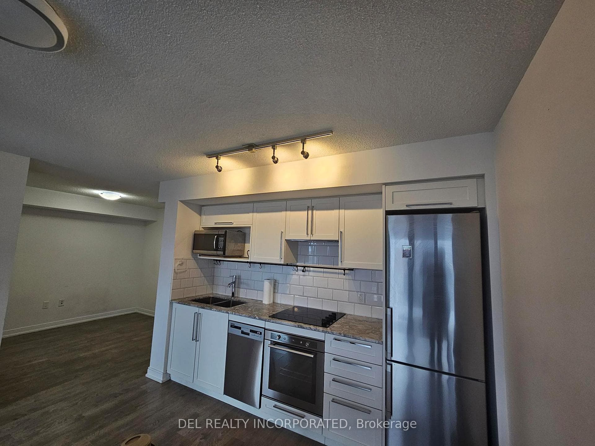 275 Village Green Square Unit 1316 photo 6