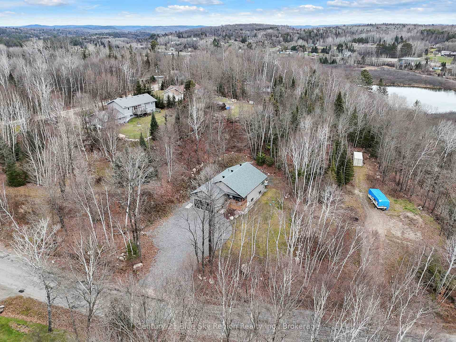 104 GREENWOOD Drive photo 48