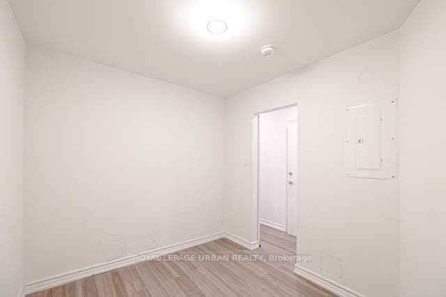 991 Queen Street Unit 3 photo 15