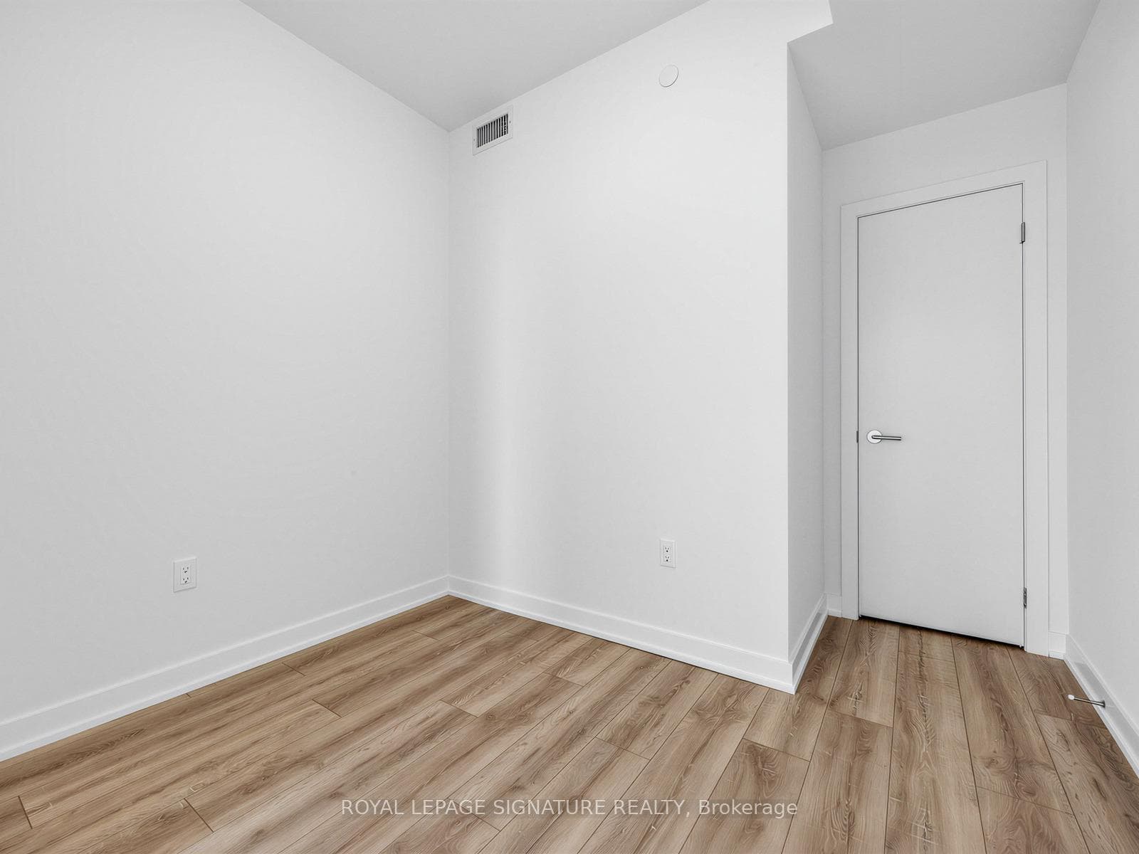 5 Quarrington Lane Unit 3302 photo 8
