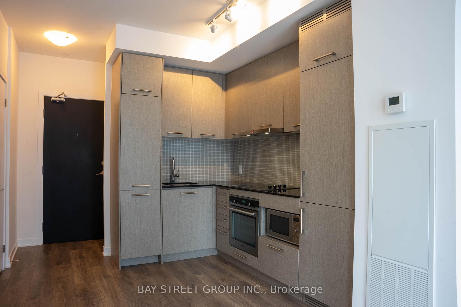 87 Peter Street Unit 2915 photo 3