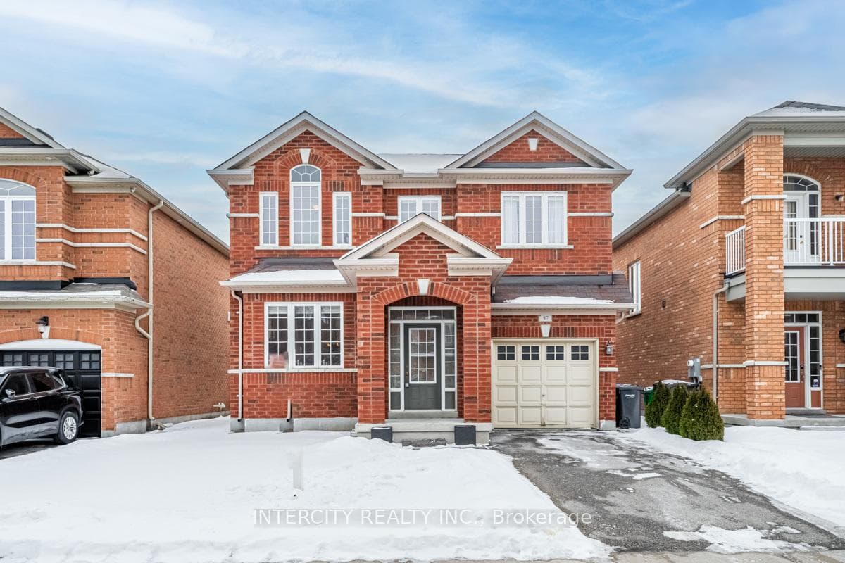 87 Amaranth Crescent photo 1