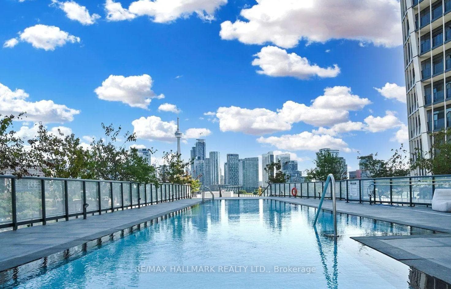 Rooftop Pool and Deck