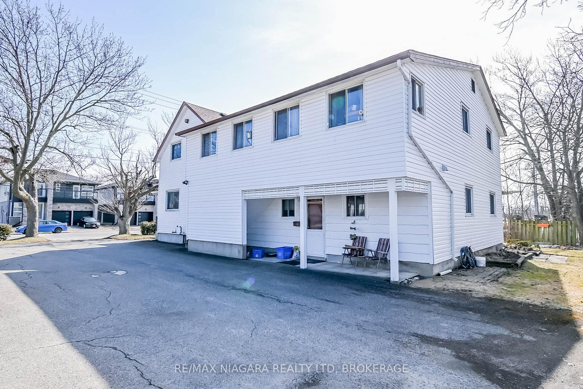 174 Southworth Street photo 3