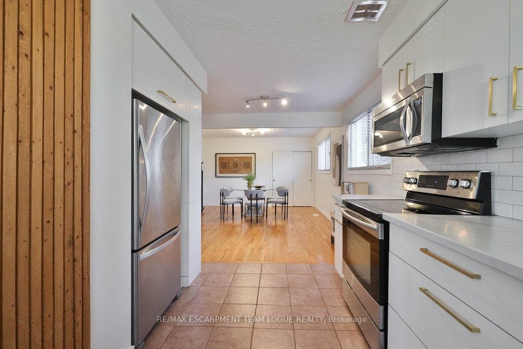 156 Rainbow Drive photo 9