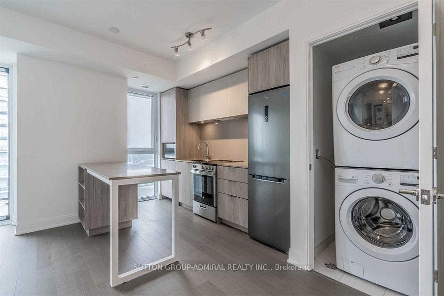 70 Annie Craig Drive Unit 2103 photo 3
