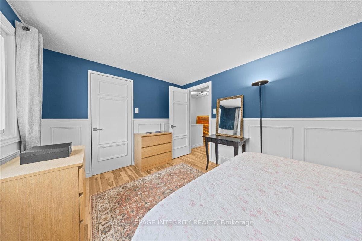 1196 Priory Lane photo 14