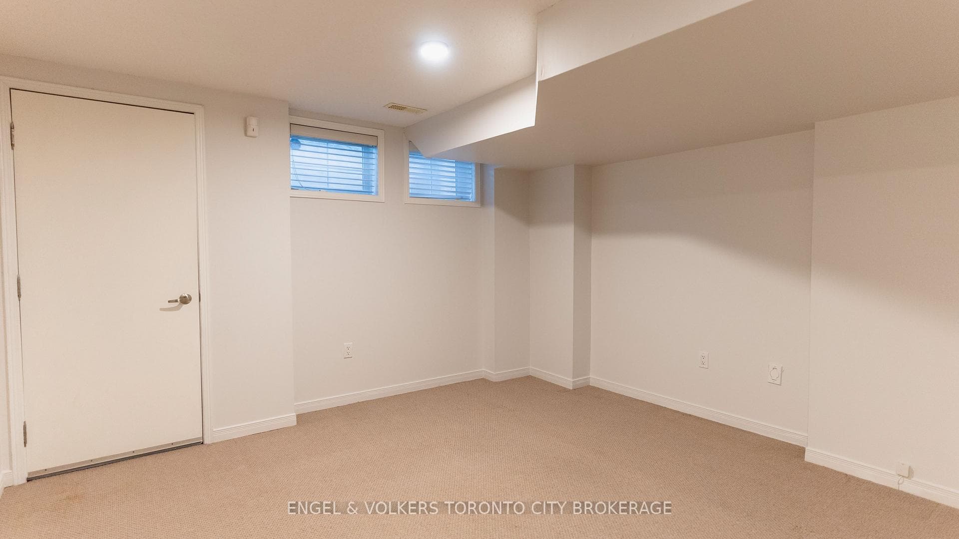 111 The Queensway N/A Unit 46 photo 38