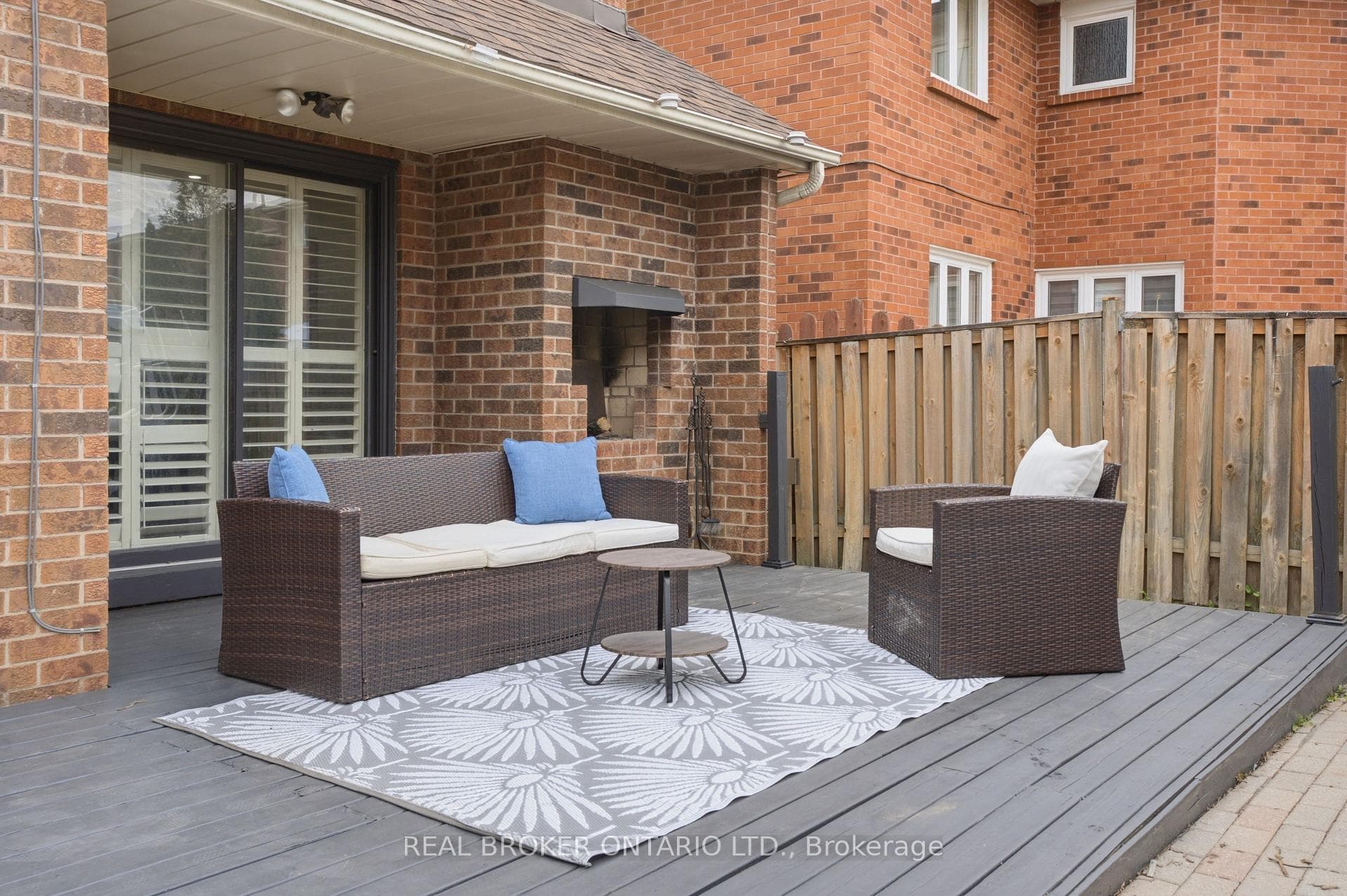 94 Roxana Avenue photo 44