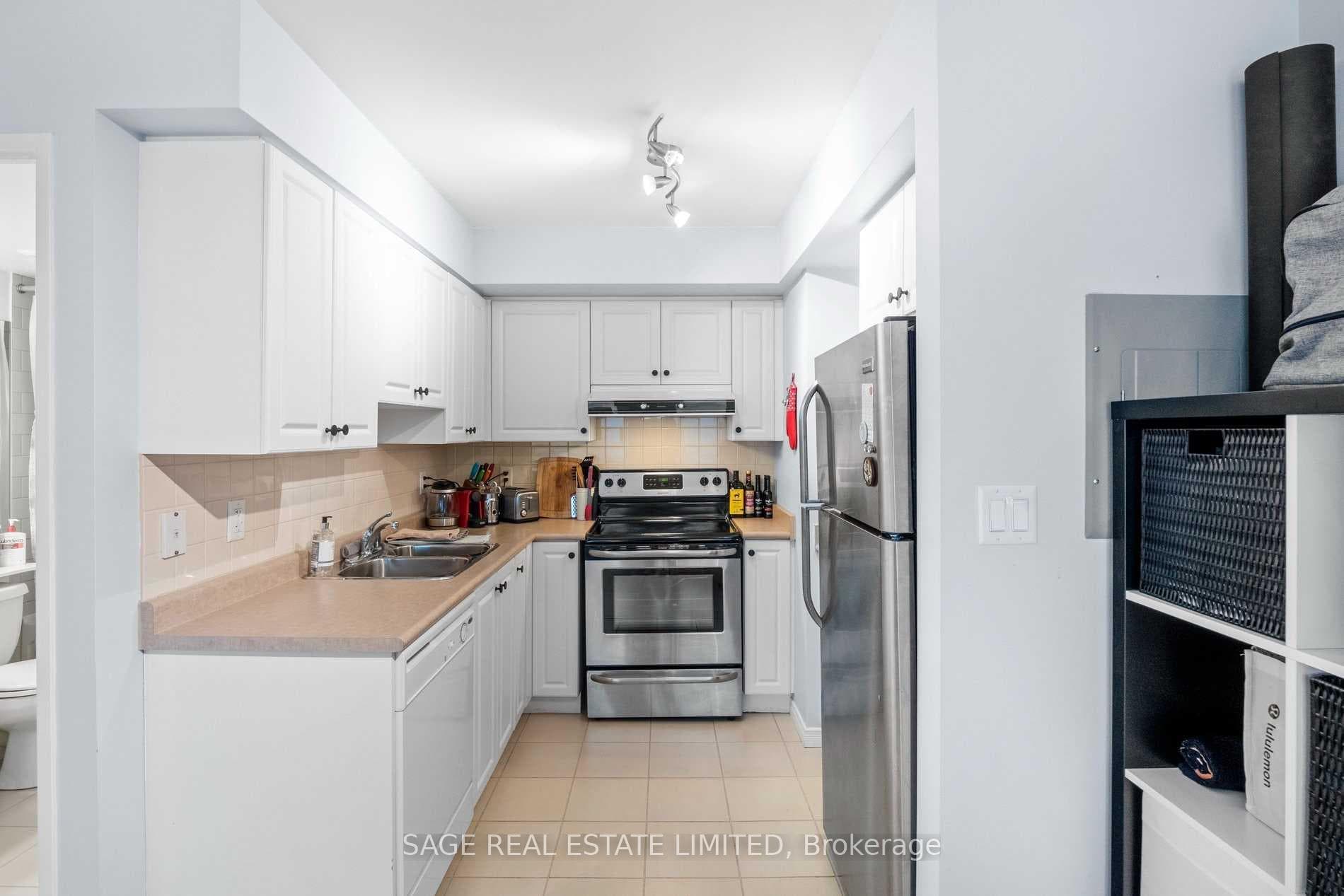 230 King Street Unit 504 photo 5