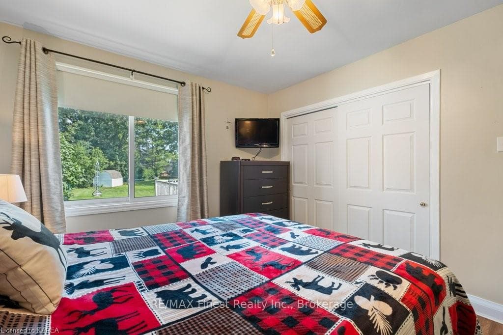 31 FAIRFIELD Boulevard photo 23
