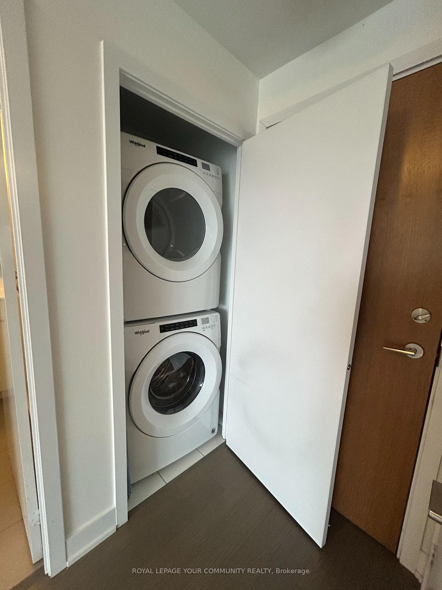 30 Shore Breeze Drive Unit 3914 photo 8