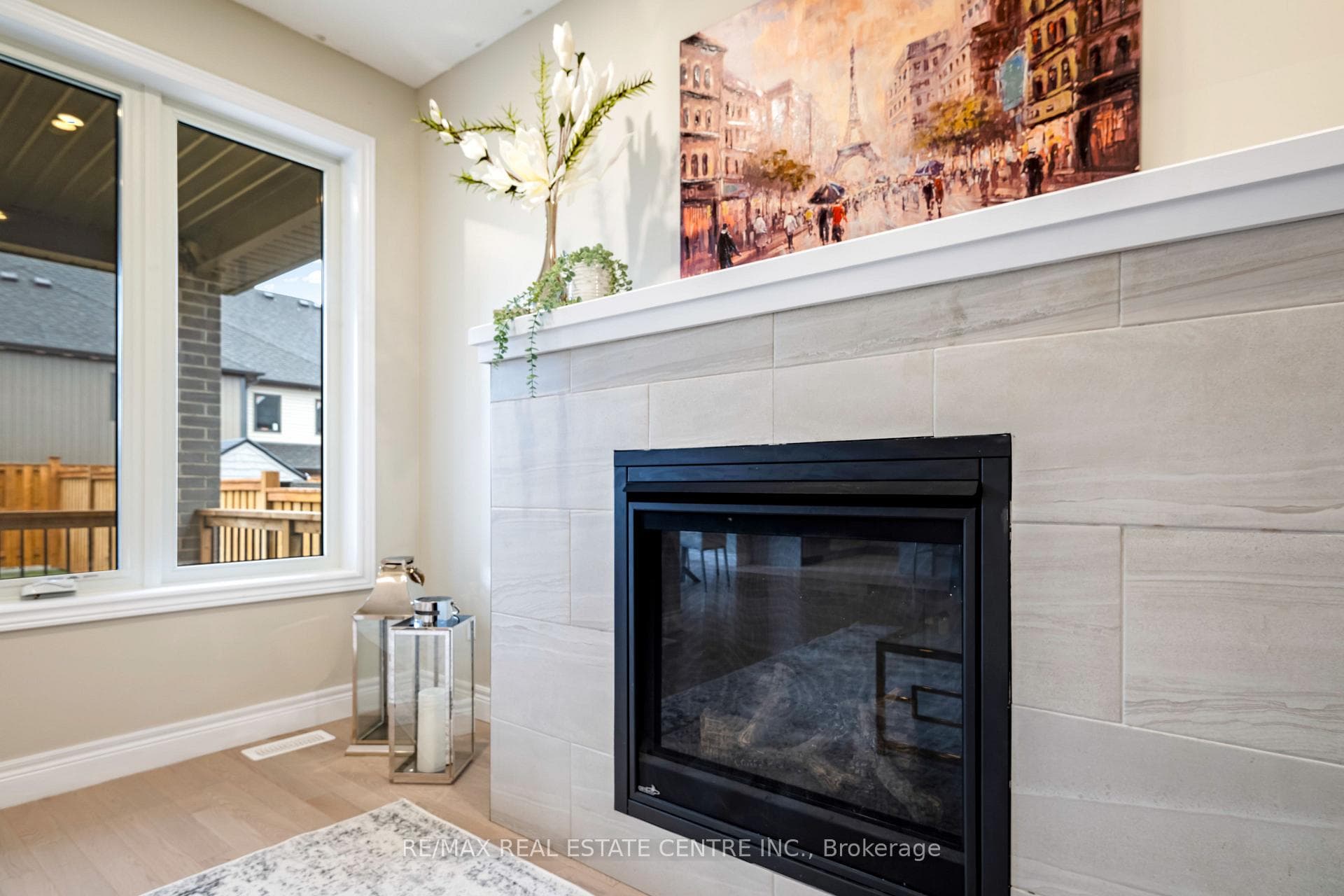 15 Tindall Crescent photo 9