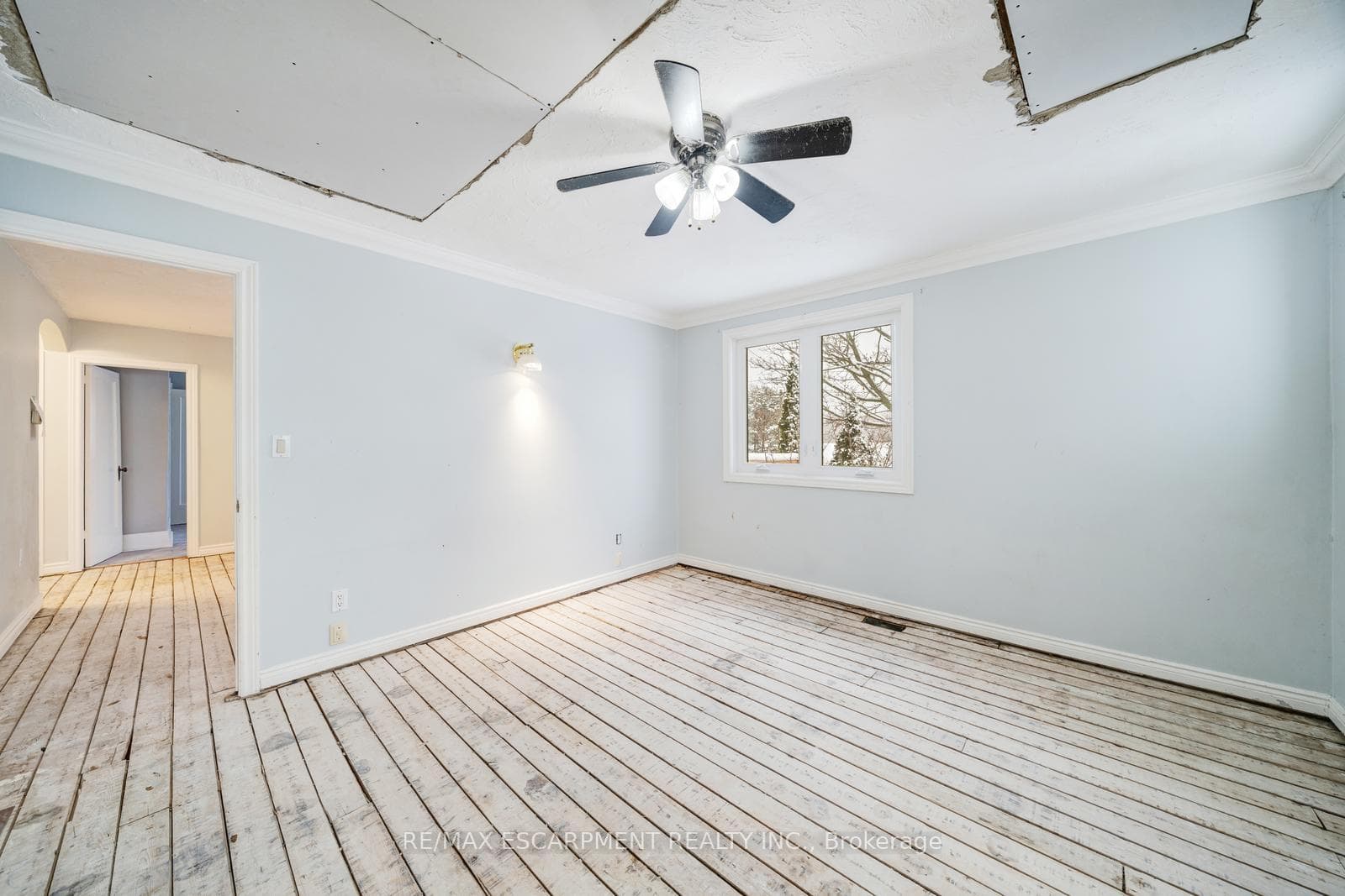 2414 Holt Road photo 8