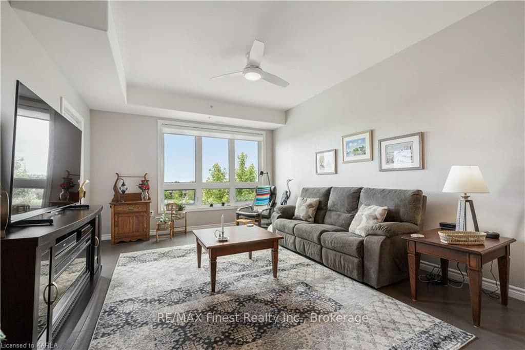 740 AUGUSTA Drive Unit 308 photo 14