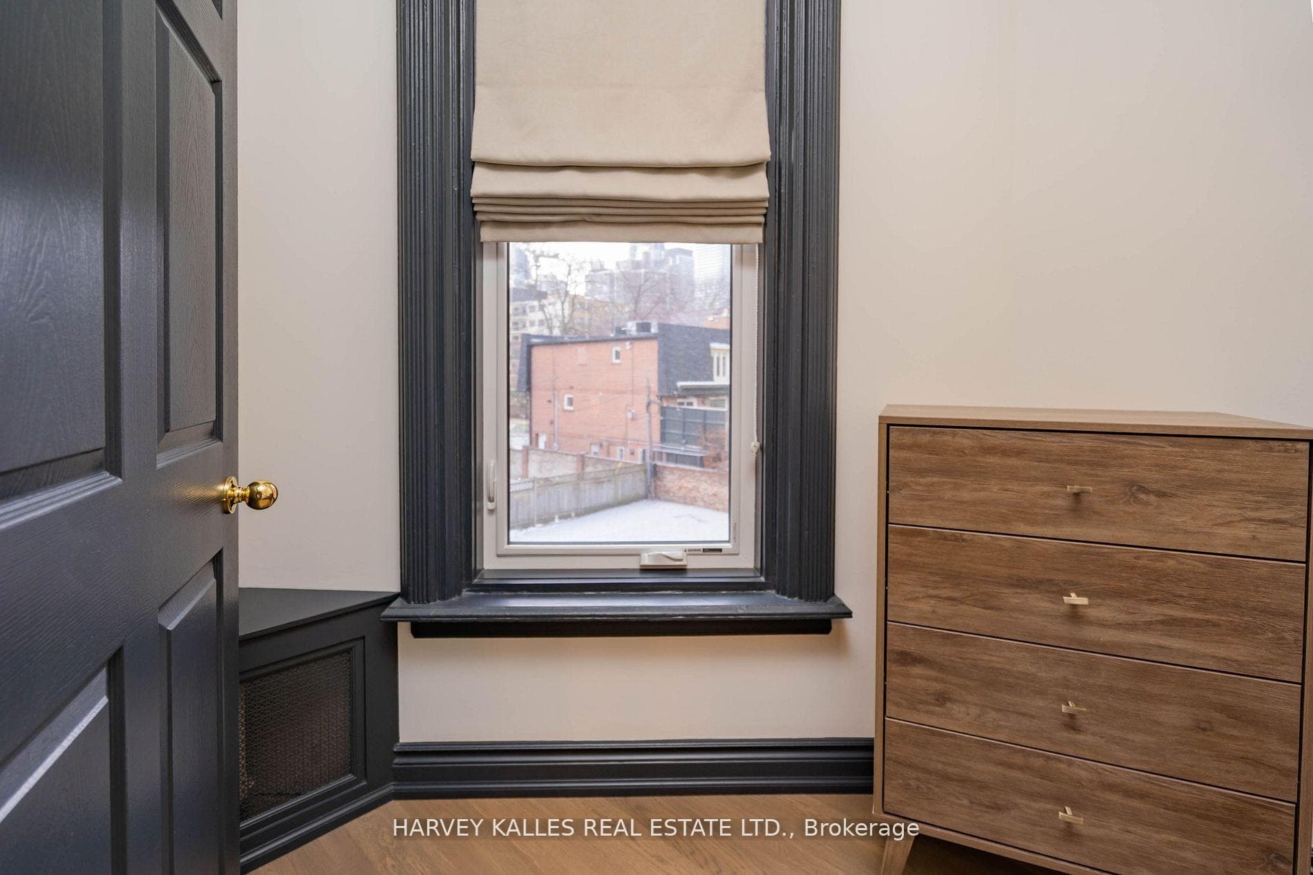 510 Jarvis Street Unit 6 photo 16