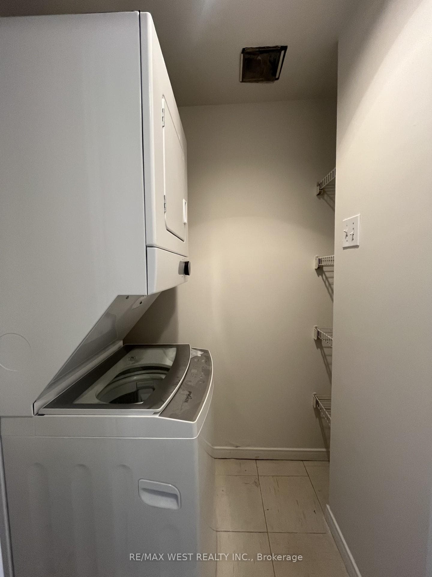 2177 Burnhamthorpe Road Unit 701 photo 12