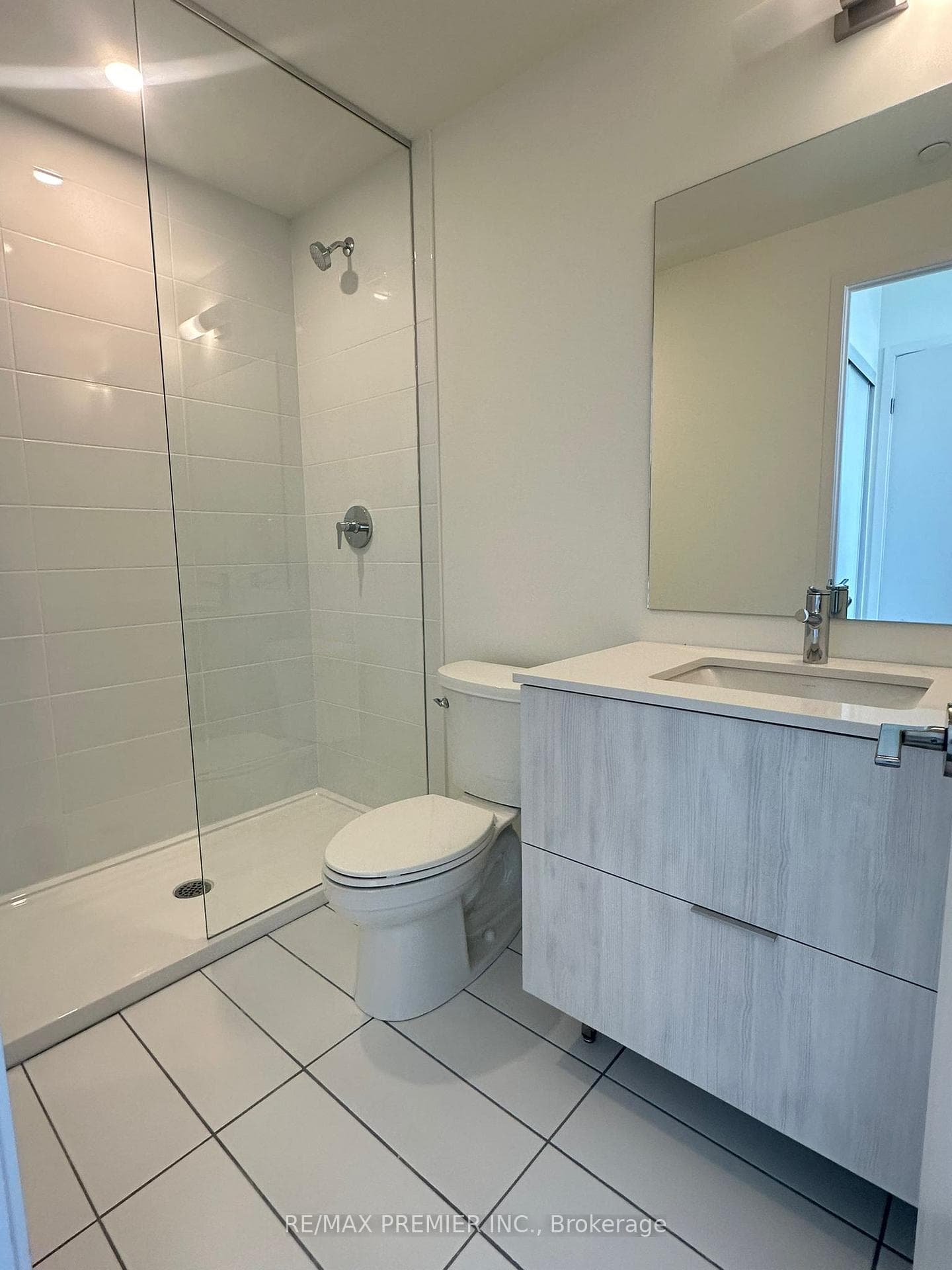 2 David Eyer Road Unit 823 photo 12