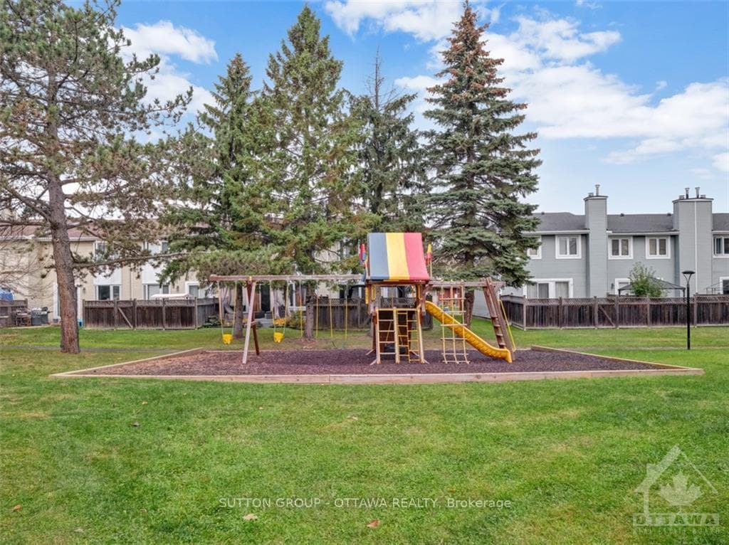 549 PARASOL Court photo 28