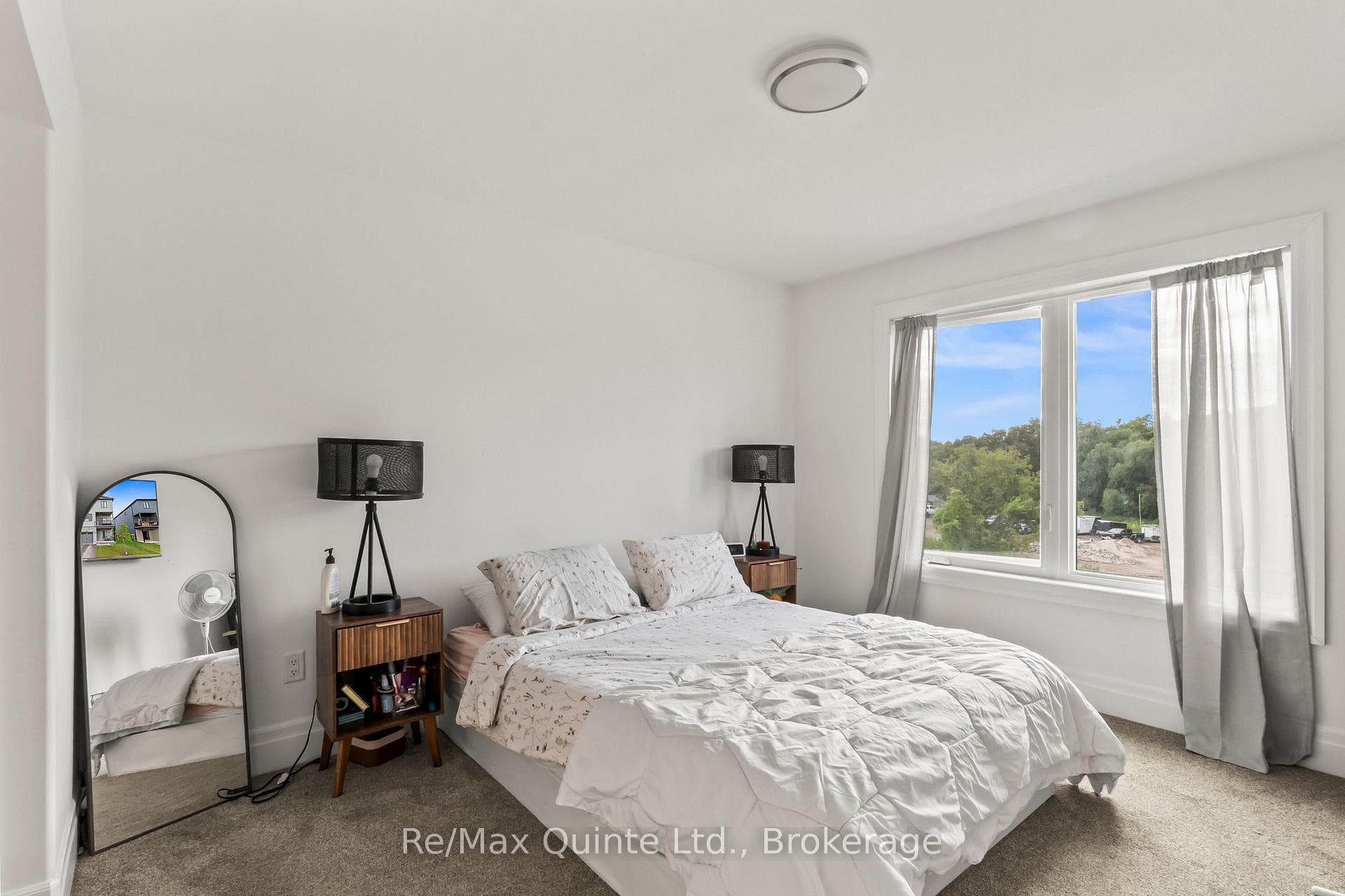 107 Buchanan Avenue photo 24