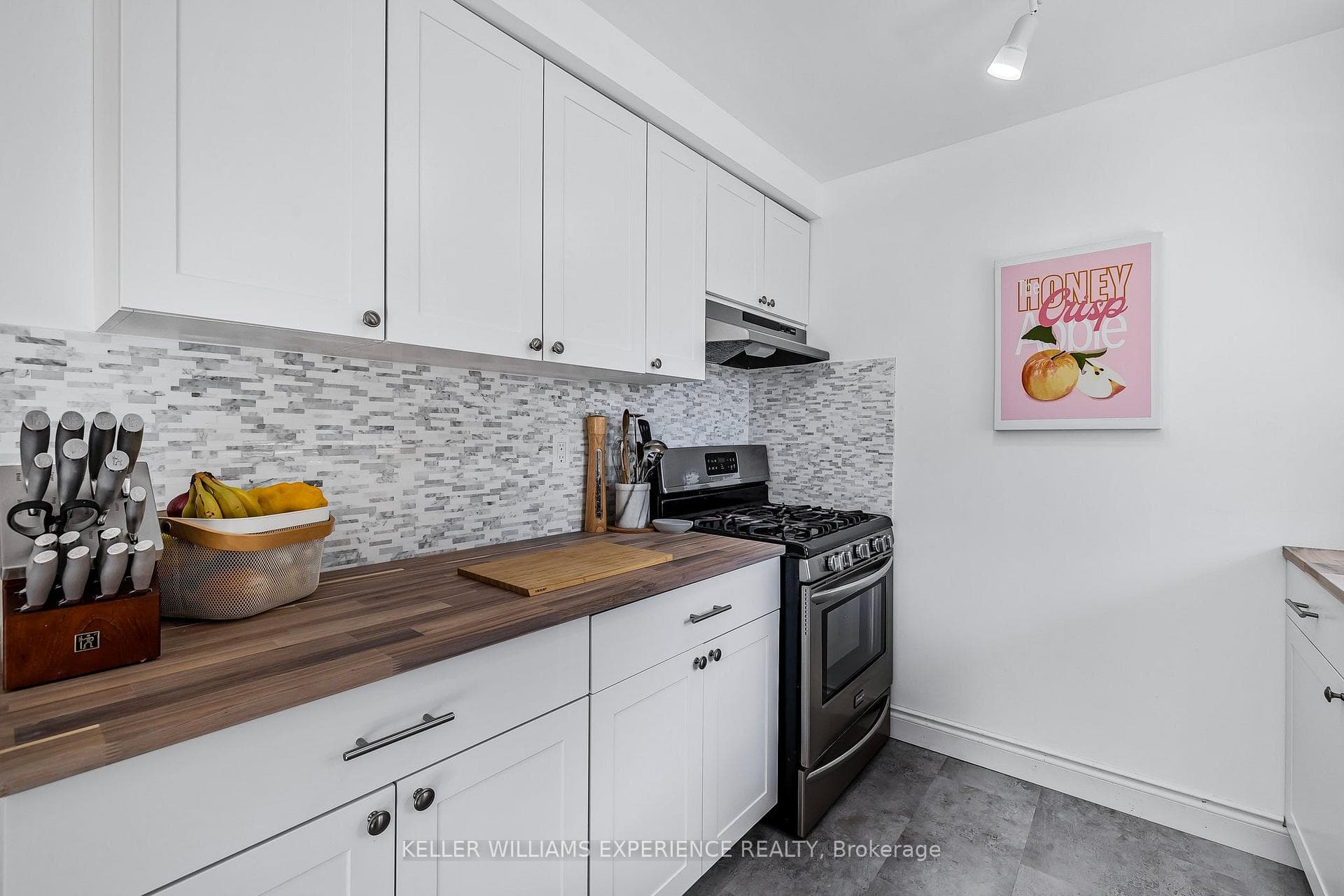 149 Orchard Heights Boulevard photo 17