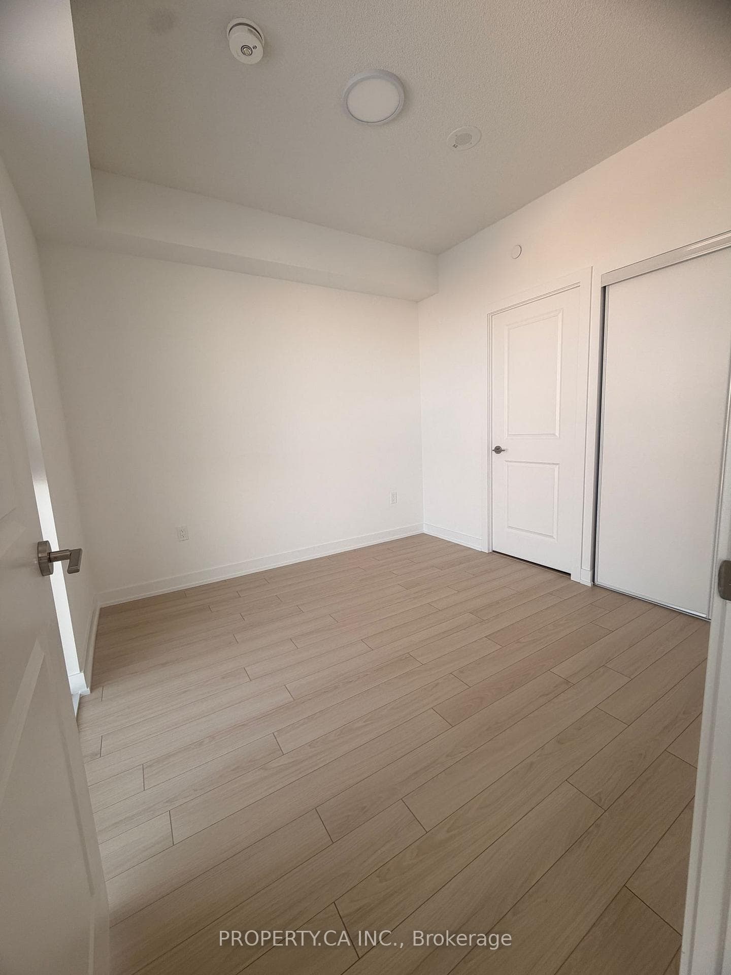 15 Skyridge Drive Unit 728 photo 4
