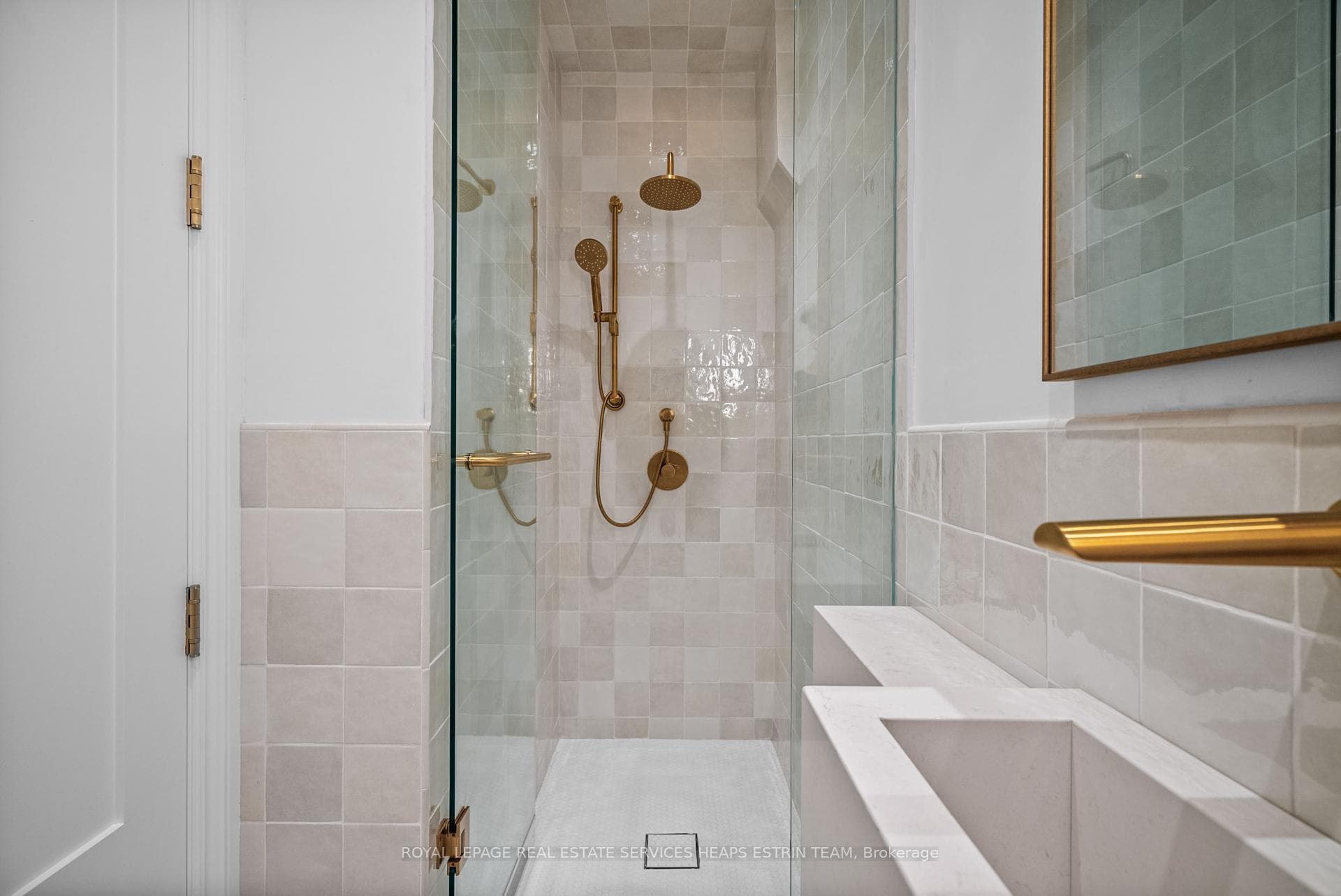 184 Lippincott Street photo 32
