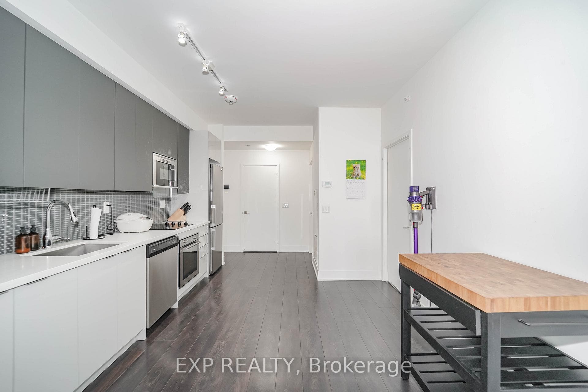 2916 Highway 7 Road Unit 418 photo 15