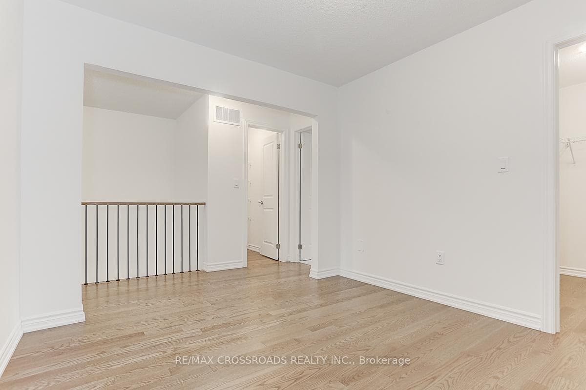 53 Velvet Drive photo 34