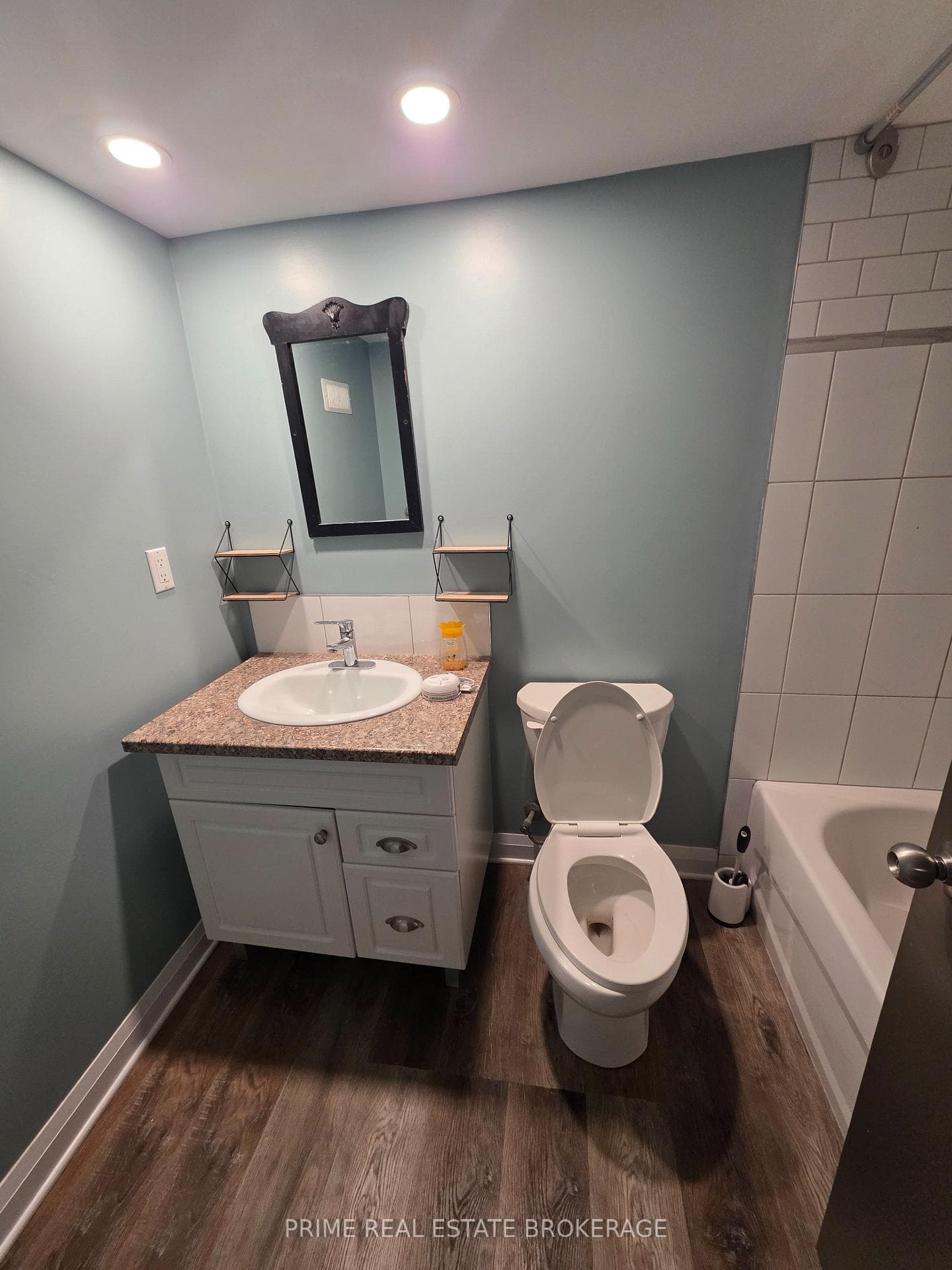 231 Greenwood Avenue Unit 4 photo 29