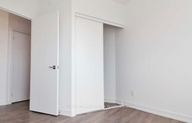 159 Wellesley Street Unit 1108 photo 7